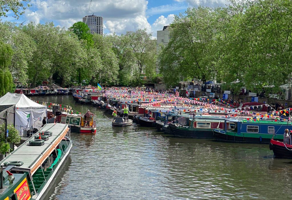 CAVALCADE LITTLE VENICE LONDON