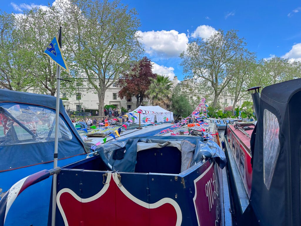 CAVALCADE LITTLE VENICE LONDON