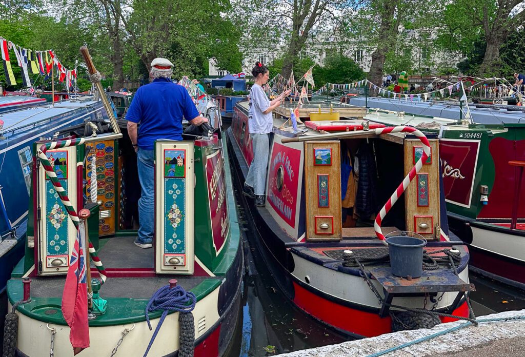 CAVALCADE LITTLE VENICE LONDON